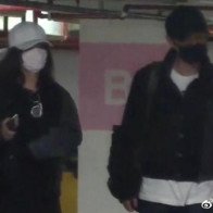 Hết đi khách sạn, Triệu Lệ Dĩnh lại bị bắt gặp thập thò lấm lét sau khi qua đêm tại nhà Phùng Thiệu Phong