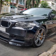 BMW M5 duy nhất VN xuất hiện trước nhà Quốc Cường Gia Lai