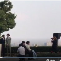 Rò rỉ clip hiếm trong hôn lễ diễn viên "Vườn sao băng": Dàn sao quây quần, Lee Kwang Soo và Jo In Sung làm MC