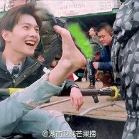 "Con người thật" của Dương Dương khiến fan tắt thở vì cười