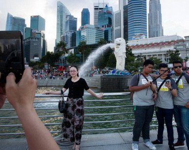 Vì sao người Singapore vẫn đua nhau chia sẻ nhà bất chấp lệnh cấm của chính phủ?
