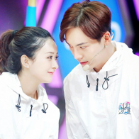 Ngoài Luhan, Trác Vỹ đã từng 'phanh phui' những bí mật động trời nào của sao Hoa Ngữ?