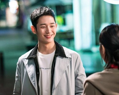 Những bí mật 'động trời' về Jung Hae In - chàng nam thứ hot nhất màn ảnh Hàn Quốc hiện nay