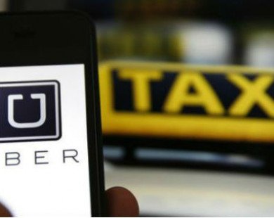 'Trận chiến' sân bay của taxi truyền thống và Uber, Grab