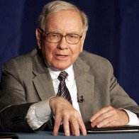 Warren Buffett lý giải 'bong bóng' giá hình thành như thế nào