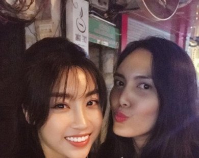 Miss Myanmar World 2017 ngồi xích lô, ăn kem trên phố đi bộ cùng Hoa hậu Đỗ Mỹ Linh