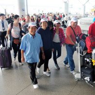 "Cháy" tour nghỉ Tết