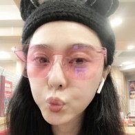 Cư dân mạng than trời, Phạm Băng Băng ngưng review mỹ phẩm vì...không còn hàng để mua