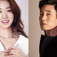 Vừa công khai bạn trai mới, c bất ngờ bỏ vào rừng xây nhà "ở cùng" So Ji Sub