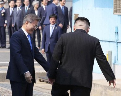 Cuộc gặp lịch sử của lãnh đạo Hàn - Triều