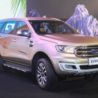 Ford Everest 2018 giá cao nhất 1,4 tỷ, cuộc đua mới cùng Fortuner