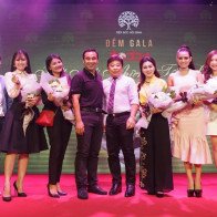 MC Quyền Linh rơi nước mắt tại đêm Gala "Tiếp sức hồi sinh"