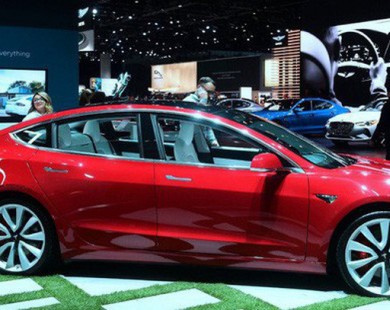 Tesla chính thức ra mắt ôtô điện Model 3