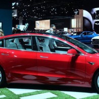 Tesla chính thức ra mắt ôtô điện Model 3