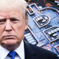 Lâu lâu mới xuất hiện, ông Trump gọi Bitcoin là 'trò lừa đảo' khiến giá đồng tiền số này lao dốc