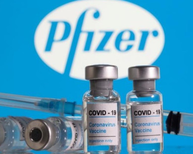 Hiệu quả vaccine Pfizer sụt giảm không hề nhẹ trước biến thể Omicron