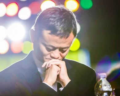 Cổ phiếu Alibaba lao dốc khi đài truyền hình CCTV đưa tin Hàng Châu áp đặt lệnh hạn chế với 1 người có họ Ma