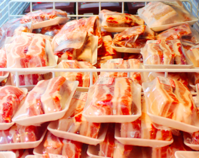 Giá thịt heo nhập rẻ bằng một nửa trong nước