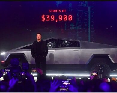 ‘Elon Musk, xe của tôi đâu?’: Hàng triệu khách hàng đặt cọc ô tô Tesla chờ 4 năm mòn mỏi nhưng chẳng thấy đâu