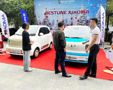 Nhiều người tham dự buổi lái thử Bestune Xiaoma tại Hà Nội