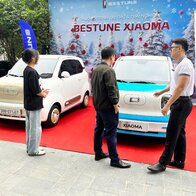 Nhiều người tham dự buổi lái thử Bestune Xiaoma tại Hà Nội