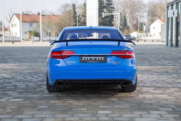 Audi S8 được tăng sức mạnh với gói độ 110.000 USD