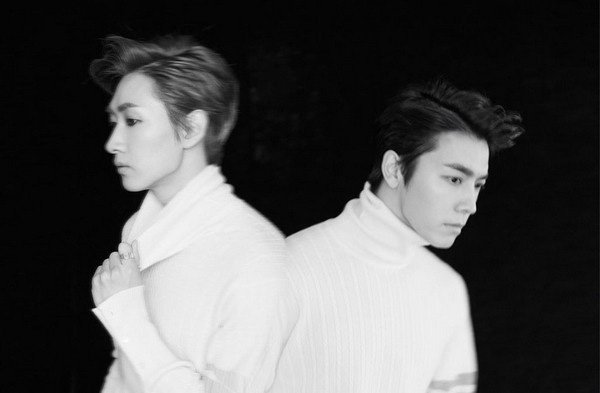 Donghae và Eunhyuk đẹp long lanh trong ảnh nhá hàng 