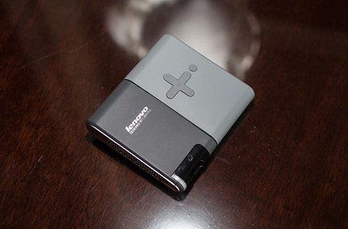 Nhỏ gọn, tiện dụng với máy chiếu bỏ túi Lenovo Pocket Projector