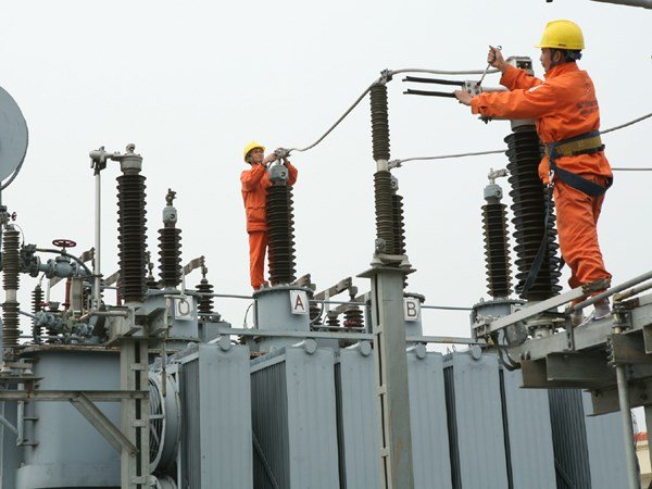 Phương án điều chỉnh giá điện của EVN sẽ được trình trong tháng Ba