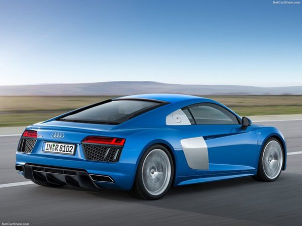 Audi R8 e-Tron – “Phòng thí nghiệm di động”