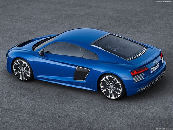 Audi R8 e-Tron – “Phòng thí nghiệm di động”