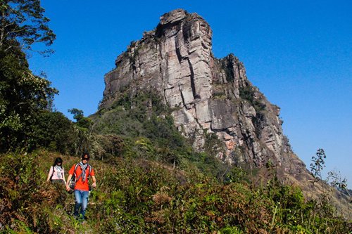 Chinh phục đỉnh Pha Luông - nóc nhà Mộc Châu