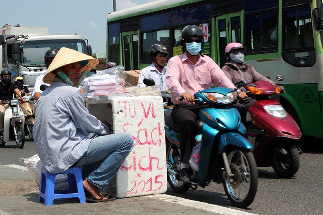 4 dịch vụ đắt hàng ngày rằm tháng giêng ở Hà Nội, Sài Gòn