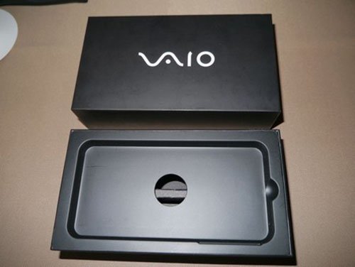 Smartphone Vaio đầu tiên bán ra ngày 12/3