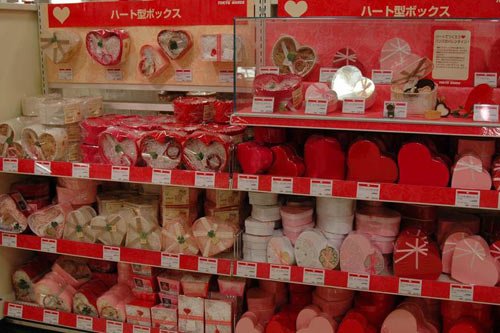 Nhật Bản: Valentine Trắng, nam giới phải tặng quà đắt tiền