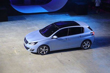 Peugeot 308S niêm yết trên thị trường vào 15/4 tới