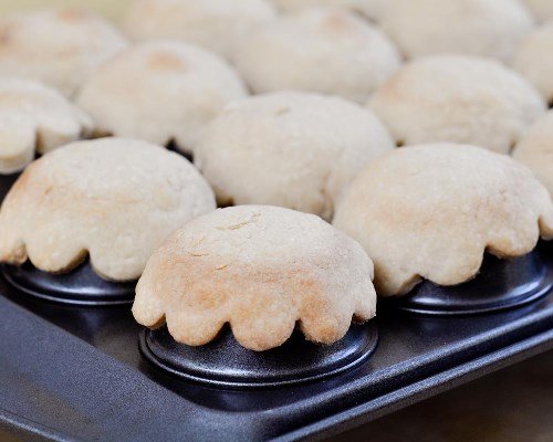 Trổ tài làm bánh nướng sôcôla mini ngon mê ly