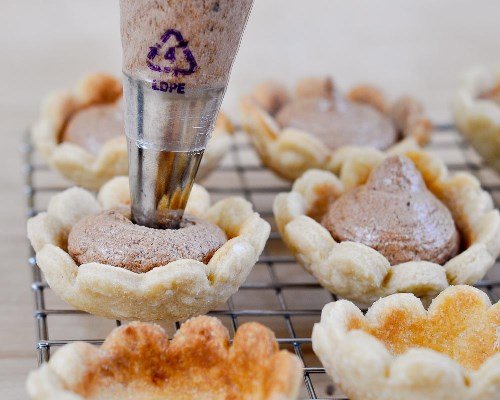 Trổ tài làm bánh nướng sôcôla mini ngon mê ly