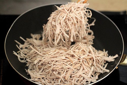 Thăn lợn xé sợi xào khô, bạn thử chưa?