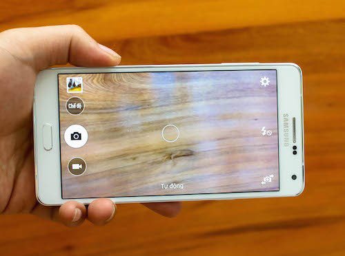 Đánh giá smartphone mỏng nhất của Samsung - Galaxy A7