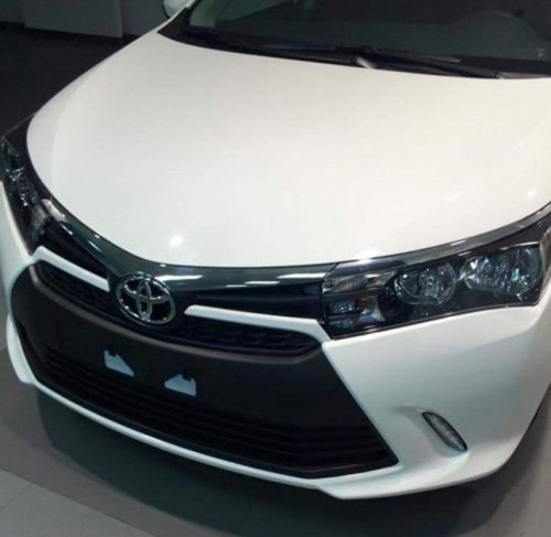 Ảnh thực tế bản nâng cấp Toyota Corrola Altis 2016 dành cho châu Á