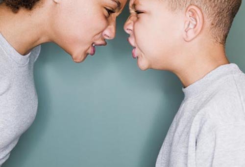 9 thói quen của bạn ảnh hưởng xấu đến con cái