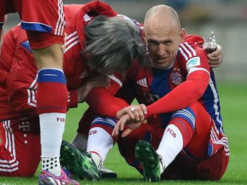 Pep Guardiola: Neure không có lỗi, Bayern có vấn đề về tấn công