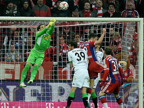 Pep Guardiola: Neure không có lỗi, Bayern có vấn đề về tấn công