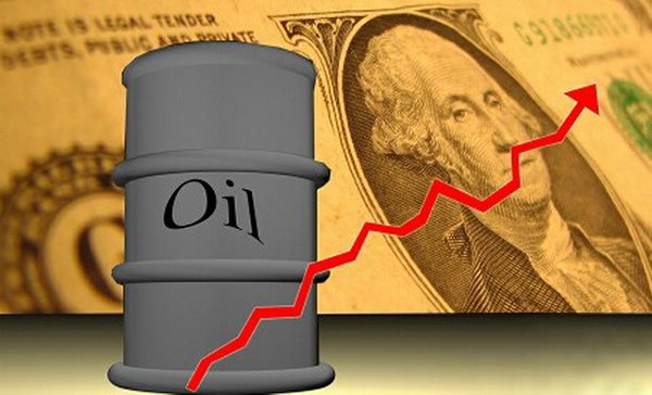 Giá dầu thế giới chuyển hướng đi lên nhờ đồng USD xuống giá