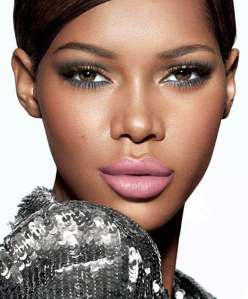 5 sai lầm thường gặp khi make-up da tối màu
