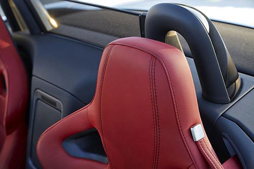Xe sang Jaguar F-Type 2016 có giá 65.000 USD