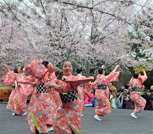 Tháng 4 này đến Nhật Bản thưởng ngoạn lễ hội truyền thống độc đáo