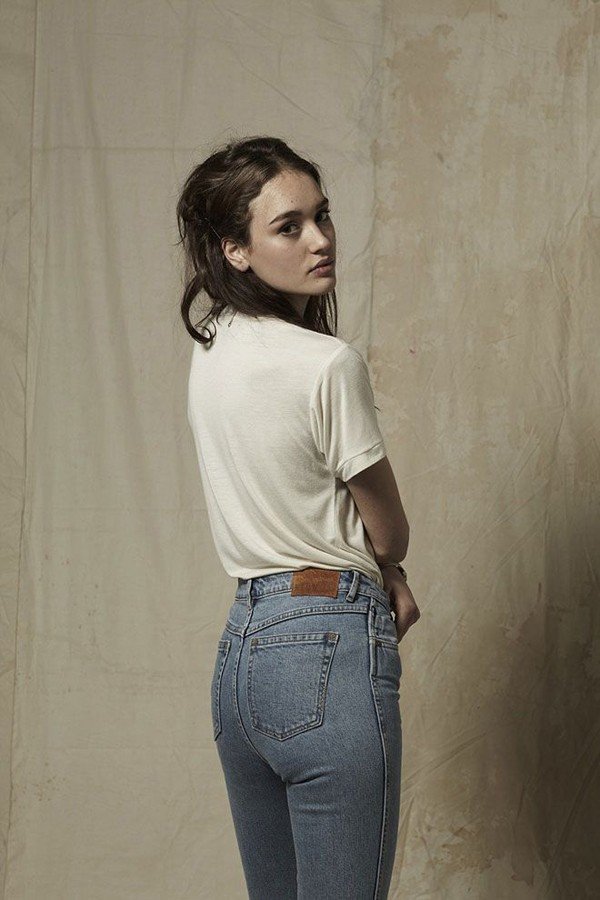 Khắc phục mọi vấn đề của "vòng 3" chỉ nhờ quần jeans