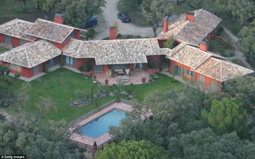 Ngắm những căn biệt thự tiền tỷ của nhà Beckham